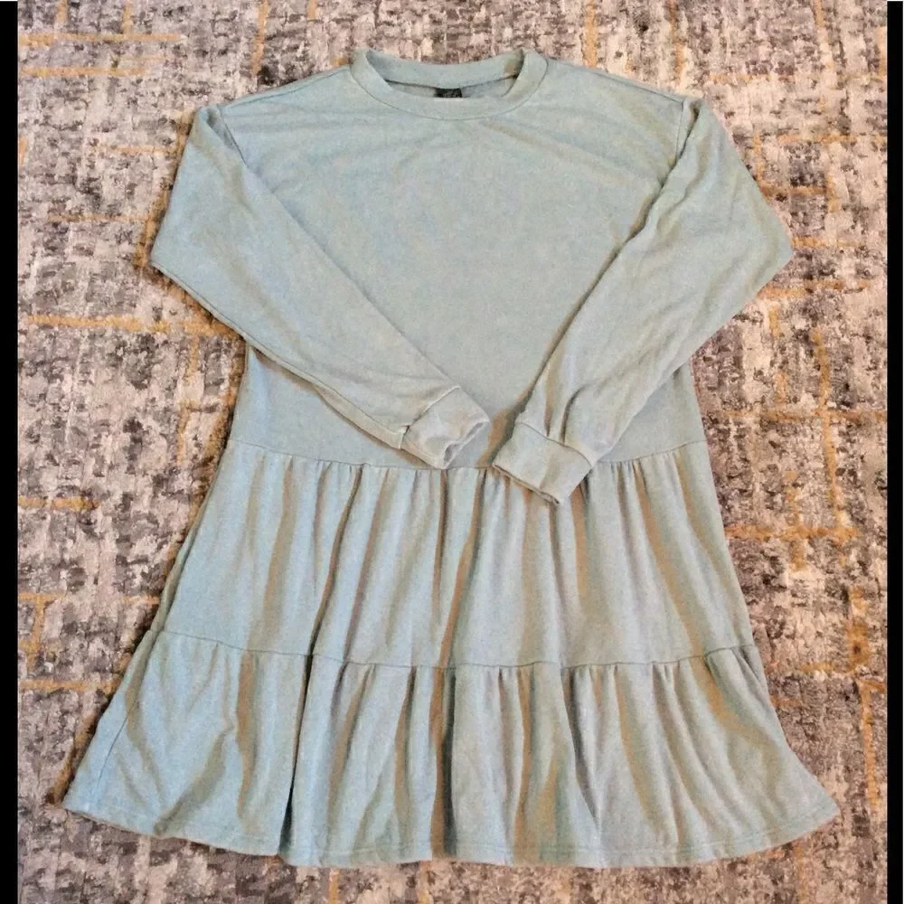 BUNDLE OF 2 WILD FABLE SWEATSHIRT DRESSES! SIZE S